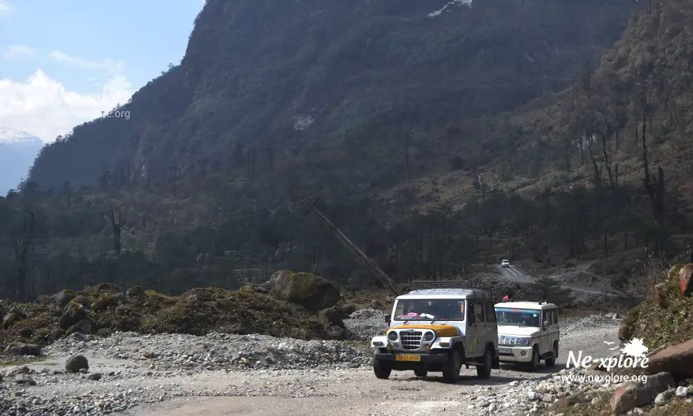 treacherous road in sikkim