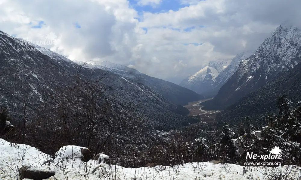 Yumthang valley landscape in winter